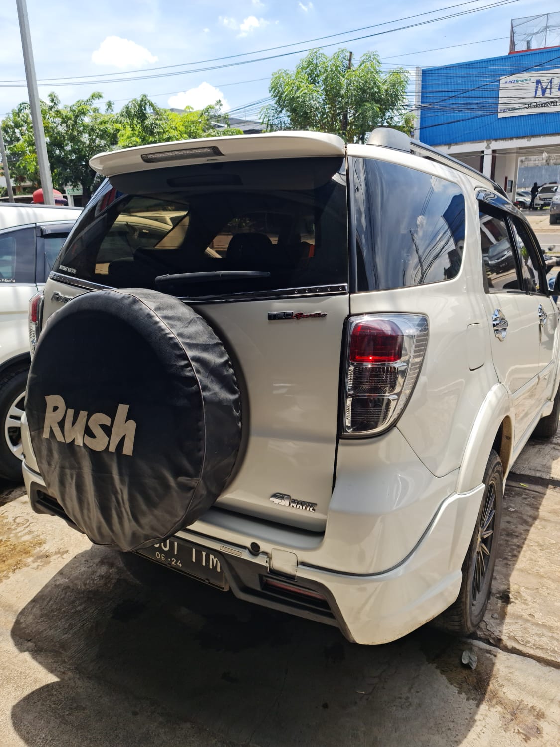 Toyota Rush S Matic Tahun 2014 3