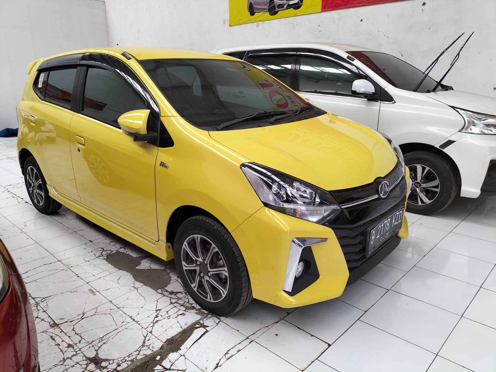 Daihatsu Ayla R 1.2 Manual Tahun 20121 2