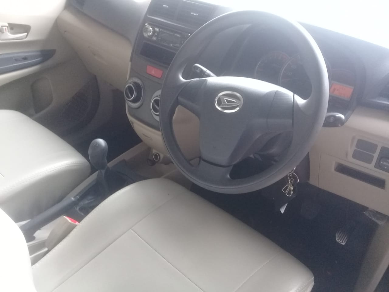 Daihatsu Xenia R Manual tahun 2013  4