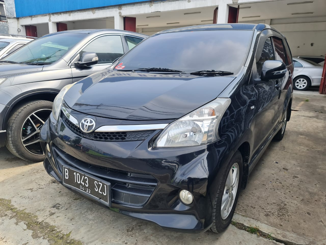 Toyota Avanza Veloz matic tahun 2012 