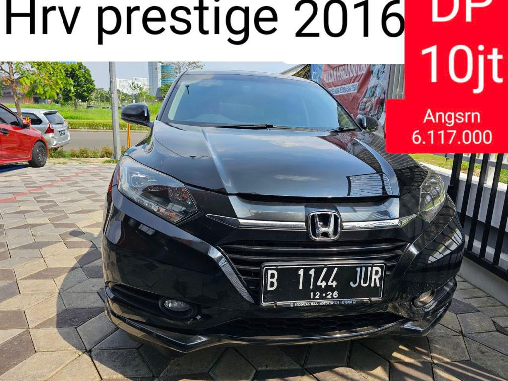 Honda HRV Prestige Matic Tahun 2016 Warna Hitam metalik kondisi Mulus Terawat DI JAMIN BAGUS