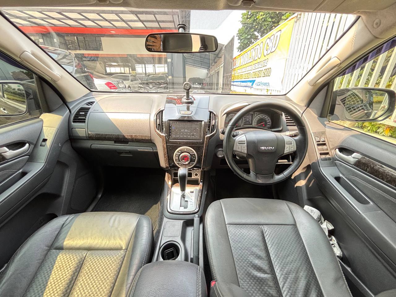 Isuzu MUX Diesel matic 2015 Kondisi Mulus Terawat Istimewa 3