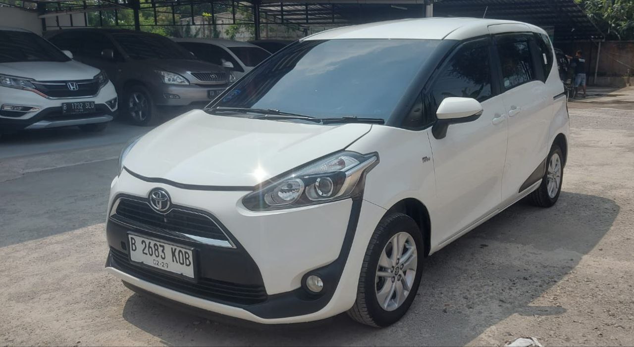 Toyota Sienta G Manual Tahun 2018 Kondisi Mulus Terawat Istimewa