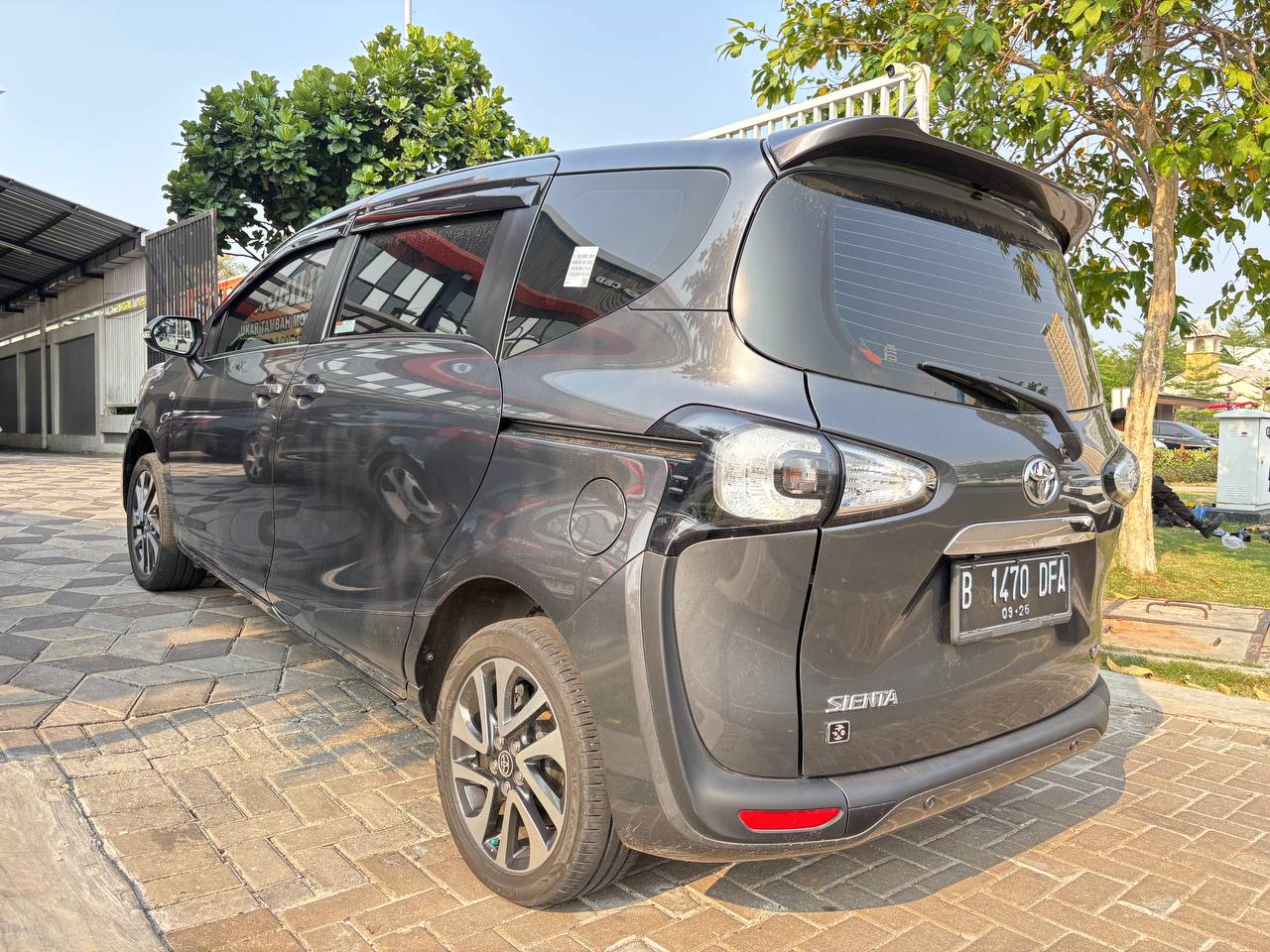 Toyota Sienta V Manual Tahun 2021 Kondisi Mulus Terawat Istimewa 5