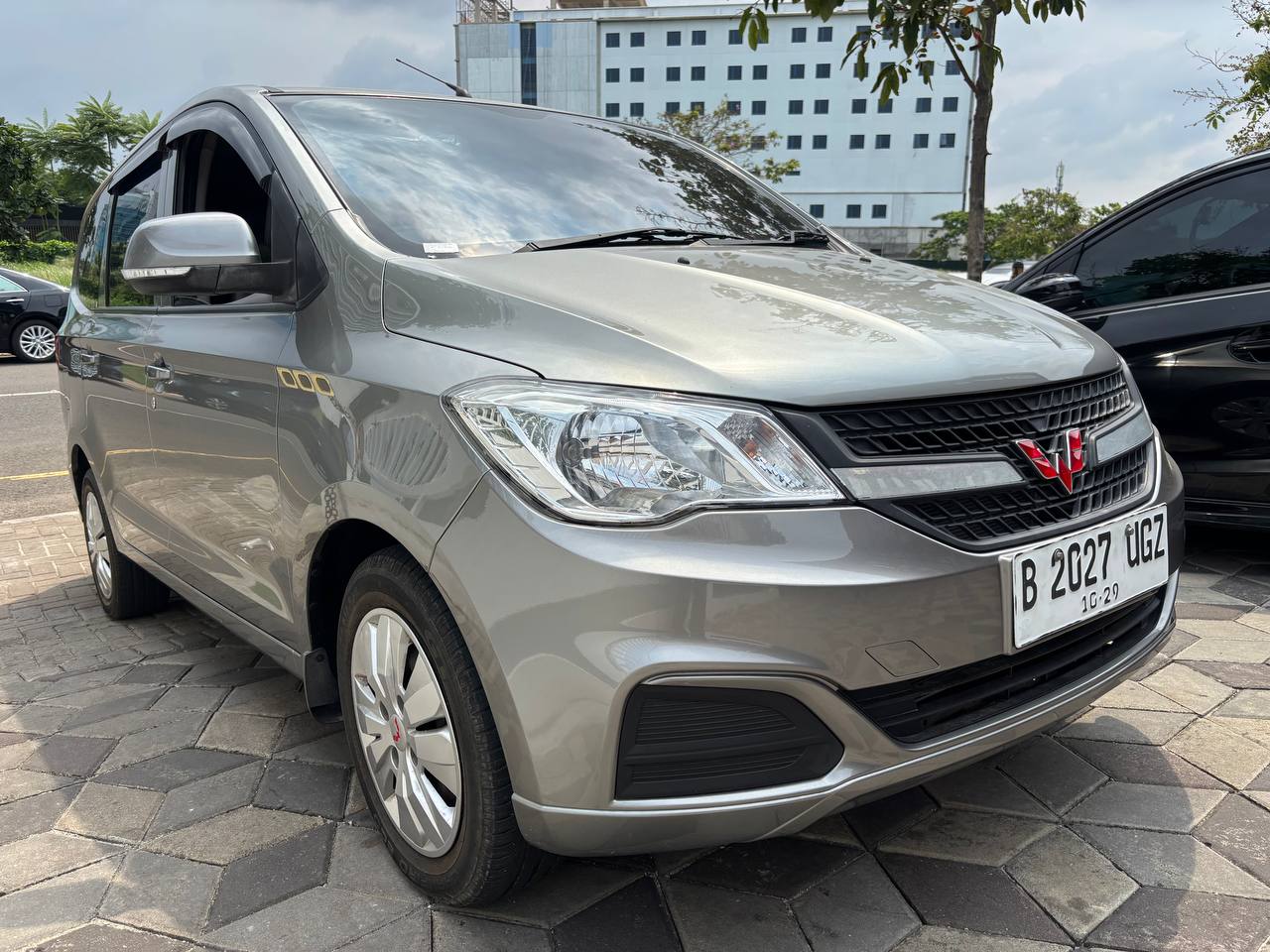 Wuling Confero Manual Tahun 2021 Kondisi Mulus Terawat Istimewa