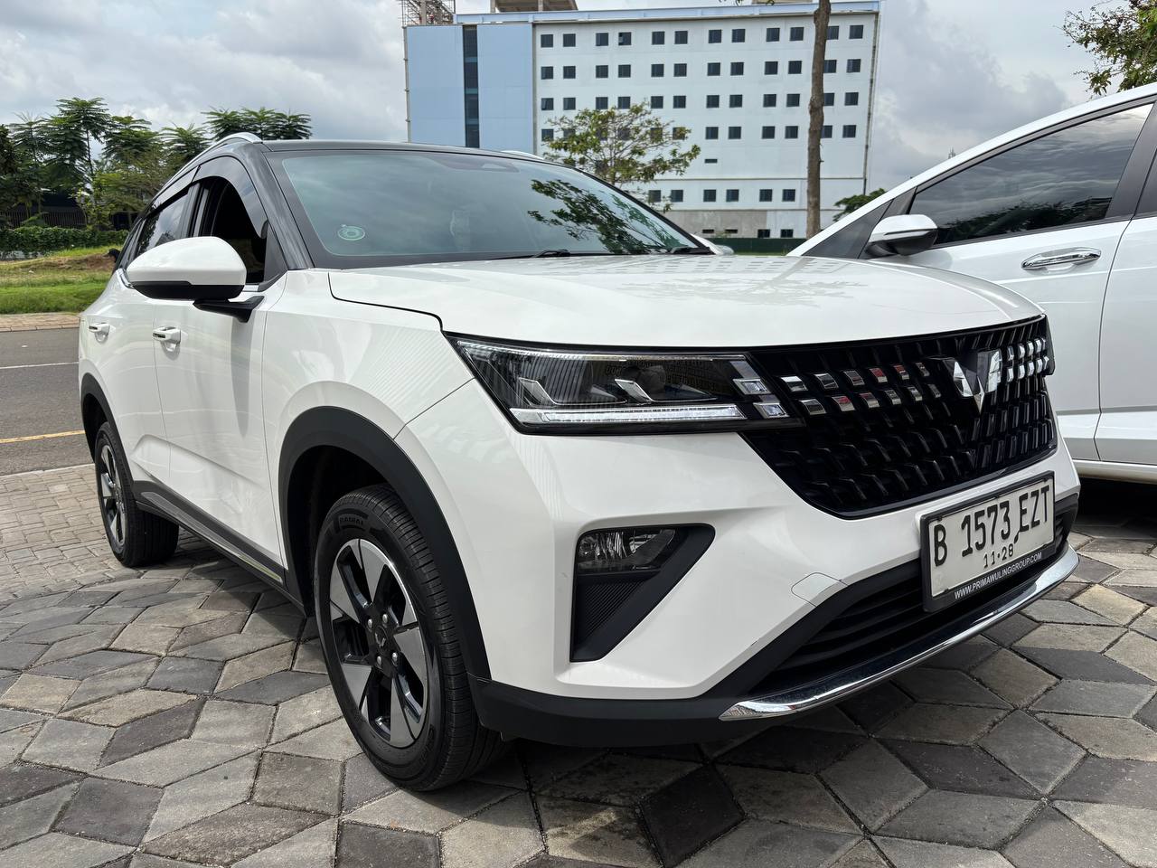 Wuling Alvez EX Matic Tahun 2023 Kondisi Mulus Terawat Istimewa