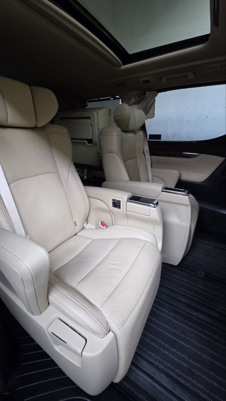 Toyota Alphard G 2.5 Matic Tahun 2019 Kondisi Istimewa 4